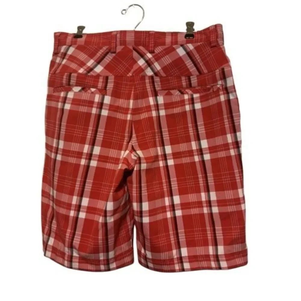 Izod Performx Golf Size 32 Red Plaid Shorts
